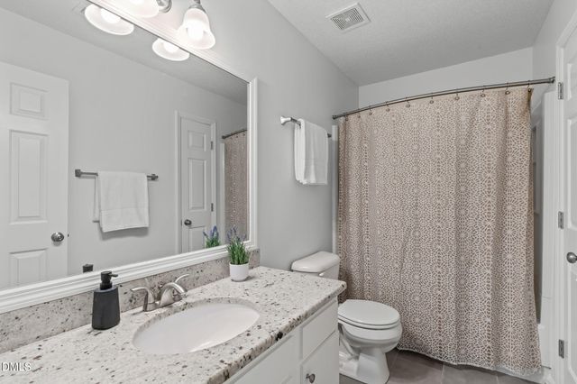 5516 Hamstead Crossing, Raleigh, NC 27612