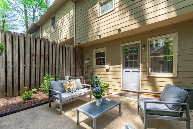 5516 Hamstead Crossing, Raleigh, NC 27612