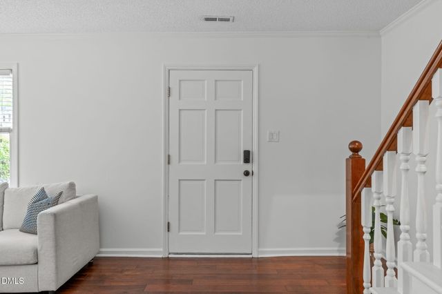 5516 Hamstead Crossing, Raleigh, NC 27612