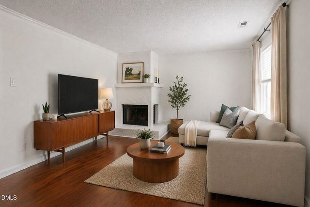 5516 Hamstead Crossing, Raleigh, NC 27612