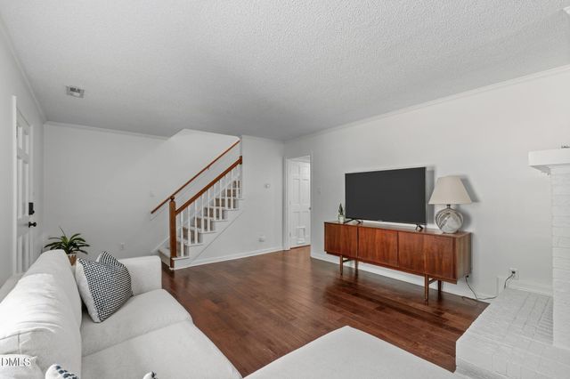 5516 Hamstead Crossing, Raleigh, NC 27612