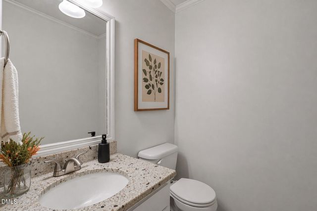 5516 Hamstead Crossing, Raleigh, NC 27612