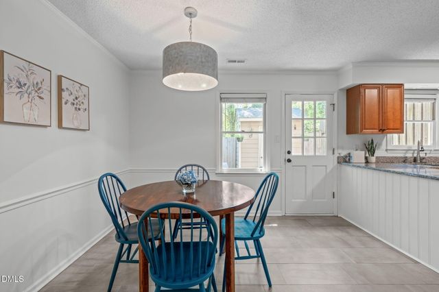 5516 Hamstead Crossing, Raleigh, NC 27612