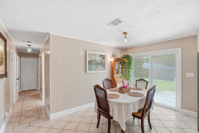 4653 Dean Dr, Pace, FL 32571