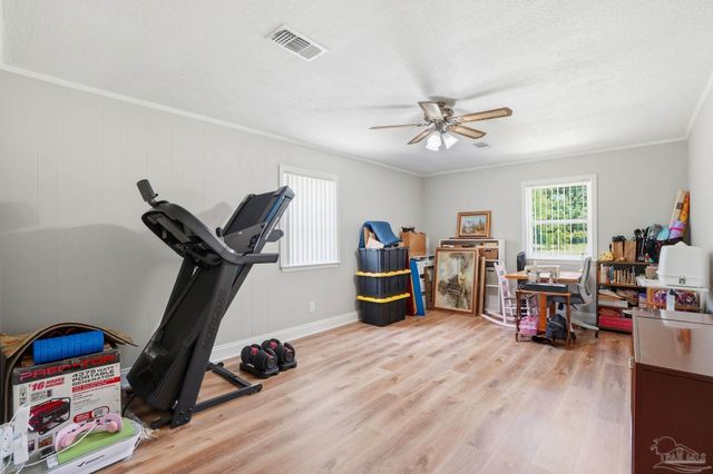 4653 Dean Dr, Pace, FL 32571