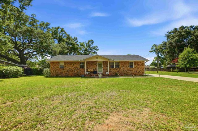 4653 Dean Dr, Pace, FL 32571
