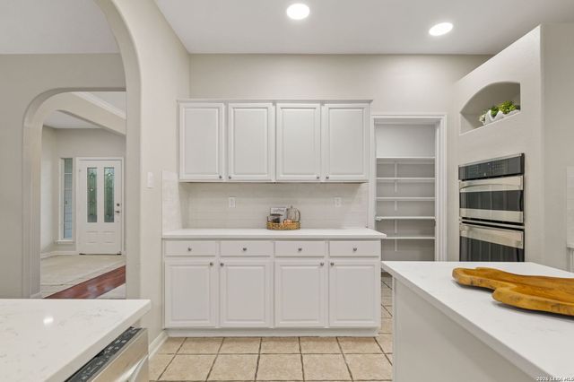 13555 ADOBE WALLS DR, Helotes, TX 78023
