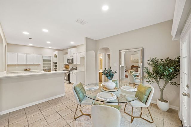 13555 ADOBE WALLS DR, Helotes, TX 78023
