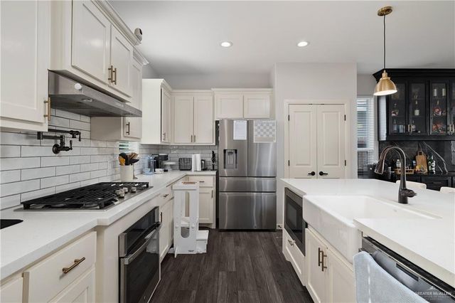 2416 Sonador Trail, Edinburg, TX 78541