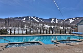 228 E Mountain Rd # Db, Killington, VT 05751