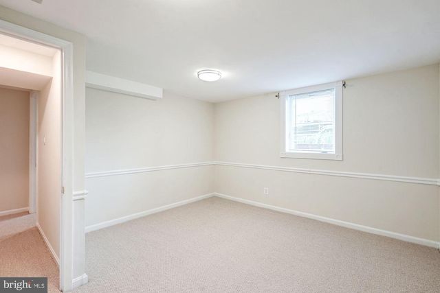6800 DEAN DR, Mclean, VA 22101