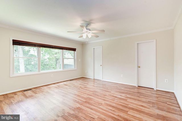 6800 DEAN DR, Mclean, VA 22101