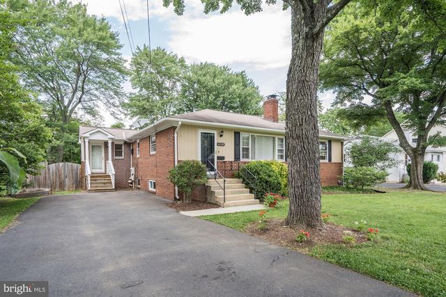 6800 DEAN DR, Mclean, VA 22101