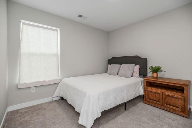 3813 SW Maryville Place, Lee's Summit, MO 64082