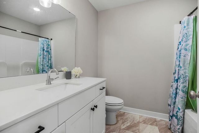 3813 SW Maryville Place, Lee's Summit, MO 64082