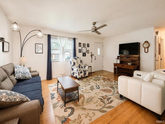 501 E Van Buren Avenue, Chandler, IN 47610