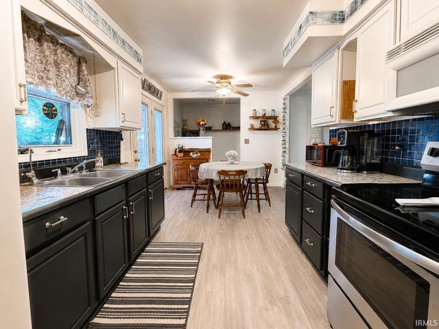 501 E Van Buren Avenue, Chandler, IN 47610