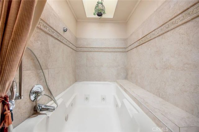 10960 Treeside Lane, Escondido, CA 92026