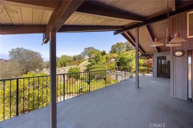 10960 Treeside Lane, Escondido, CA 92026