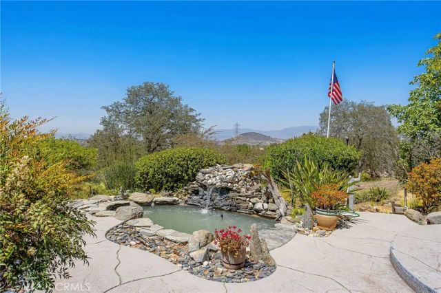 10960 Treeside Lane, Escondido, CA 92026