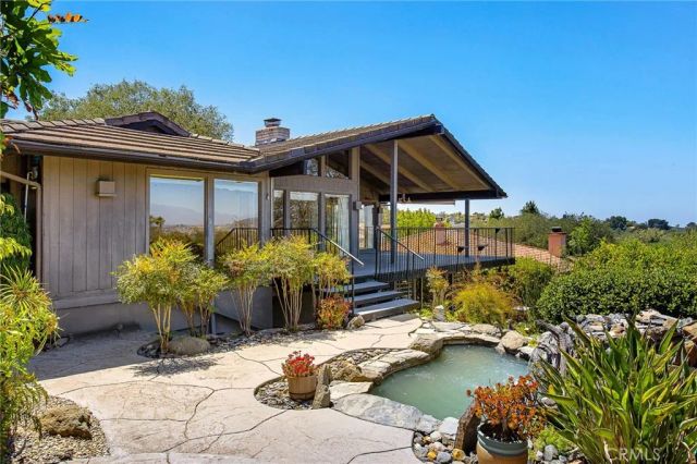 10960 Treeside Lane, Escondido, CA 92026