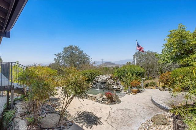 10960 Treeside Lane, Escondido, CA 92026