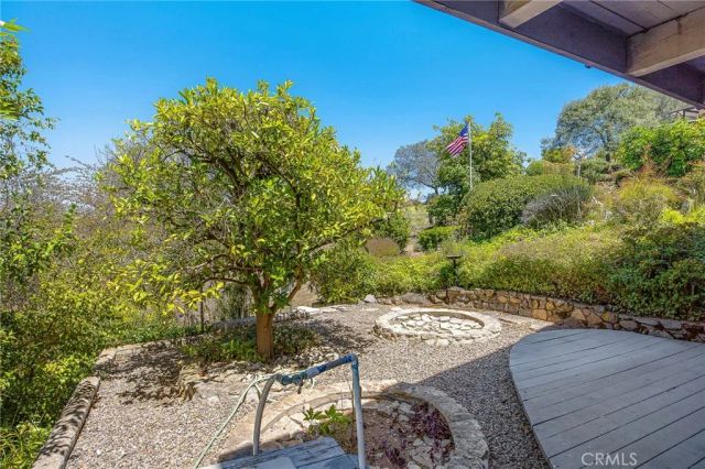 10960 Treeside Lane, Escondido, CA 92026