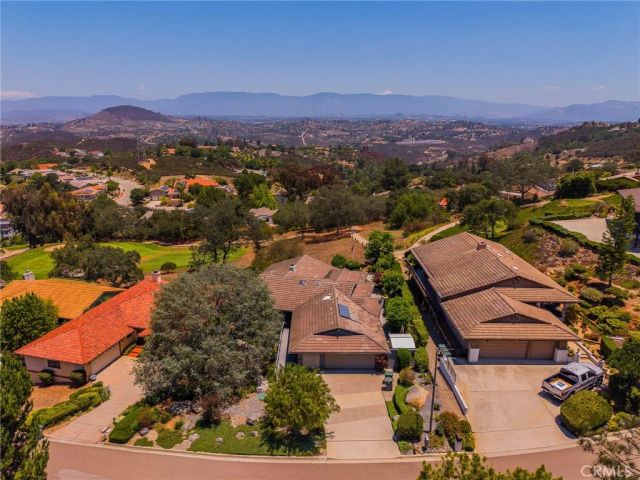10960 Treeside Lane, Escondido, CA 92026