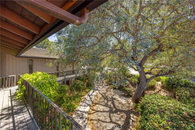 10960 Treeside Lane, Escondido, CA 92026