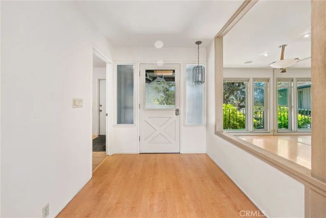 10960 Treeside Lane, Escondido, CA 92026