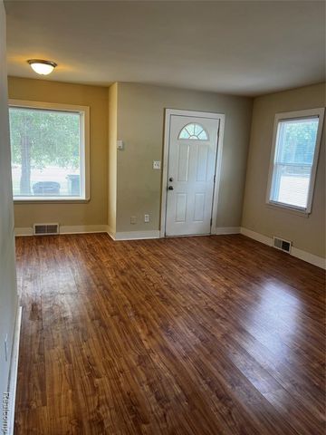 336 Pinecrest Drive, Ferndale, MI 48220