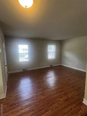 336 Pinecrest Drive, Ferndale, MI 48220