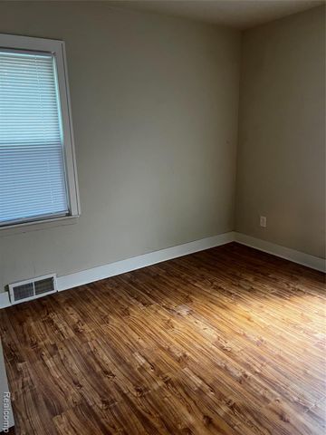 336 Pinecrest Drive, Ferndale, MI 48220