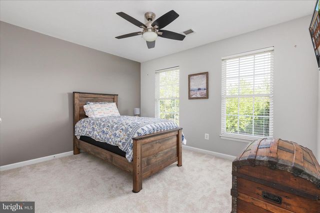 19209 KEPHARTS MILL TER, Leesburg, VA 20176