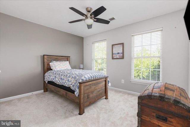 19209 KEPHARTS MILL TER, Leesburg, VA 20176