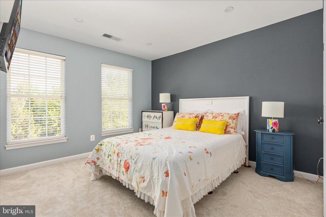 19209 KEPHARTS MILL TER, Leesburg, VA 20176