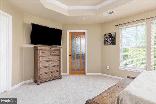 19209 KEPHARTS MILL TER, Leesburg, VA 20176