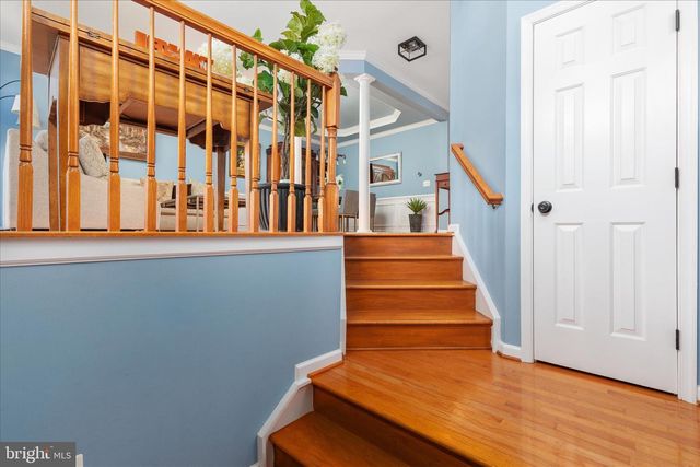 19209 KEPHARTS MILL TER, Leesburg, VA 20176