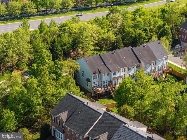 19209 KEPHARTS MILL TER, Leesburg, VA 20176