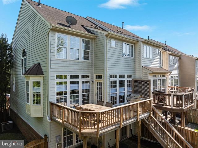 19209 KEPHARTS MILL TER, Leesburg, VA 20176
