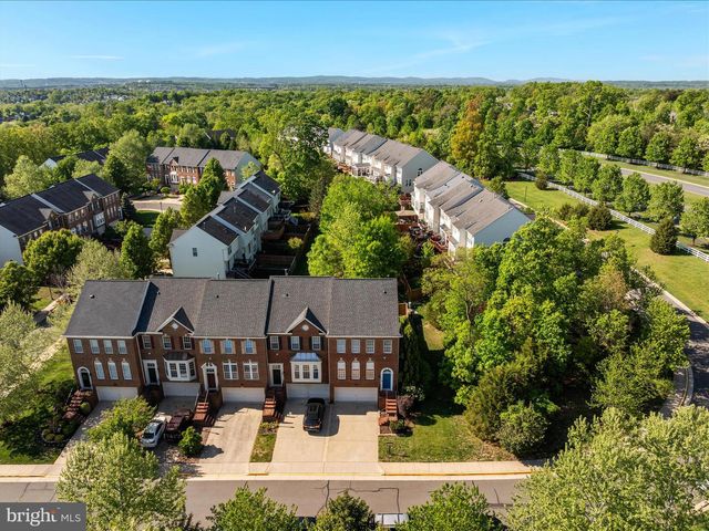 19209 KEPHARTS MILL TER, Leesburg, VA 20176