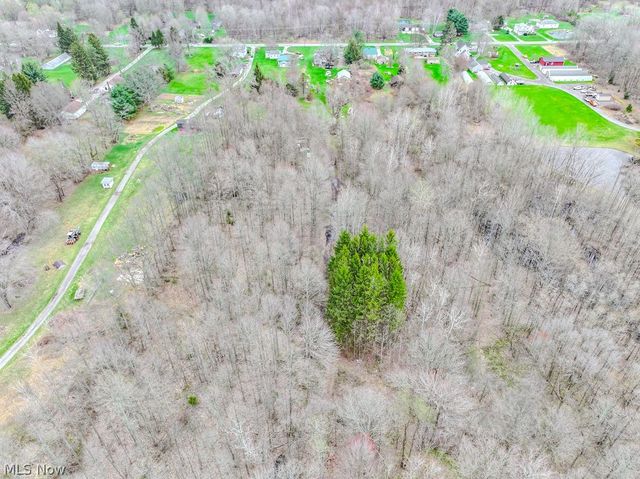 2242 Dock Road, Madison, OH 44057