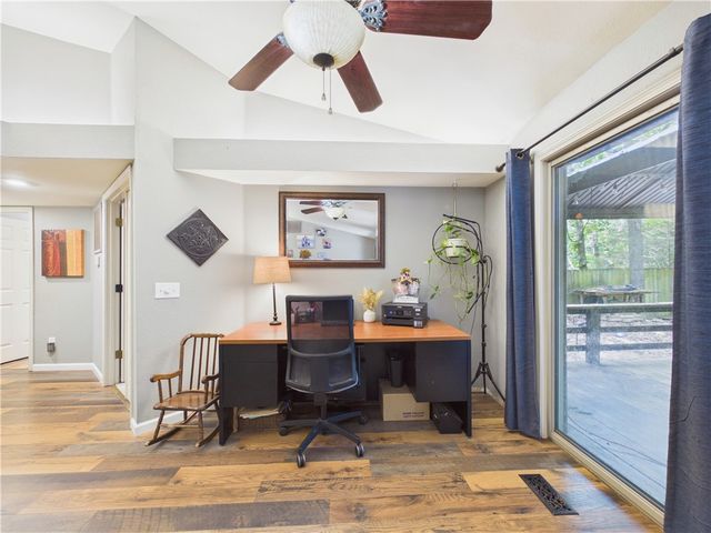 3 Dolphin Lane, Bella Vista, AR 72715