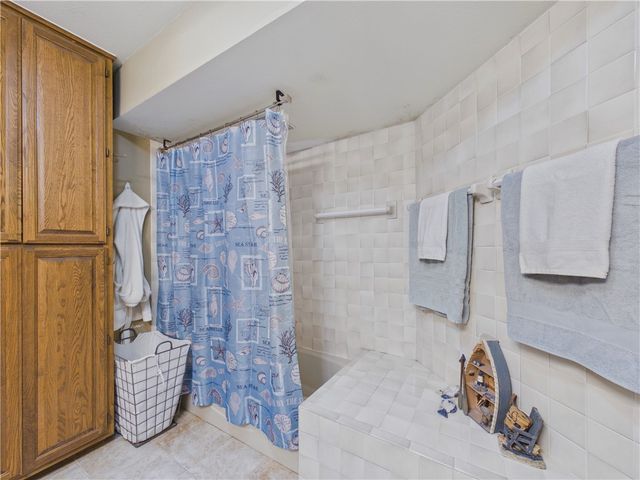 3 Dolphin Lane, Bella Vista, AR 72715