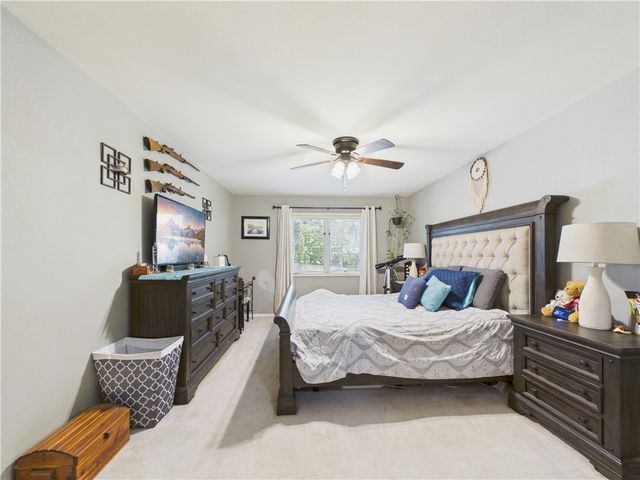 3 Dolphin Lane, Bella Vista, AR 72715