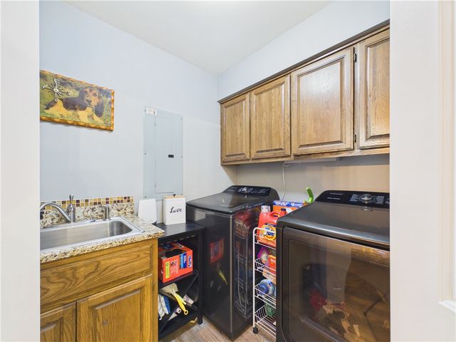 3 Dolphin Lane, Bella Vista, AR 72715