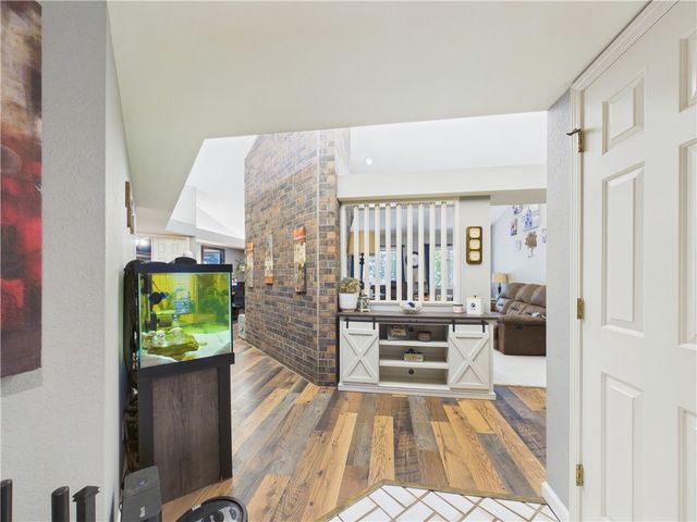 3 Dolphin Lane, Bella Vista, AR 72715