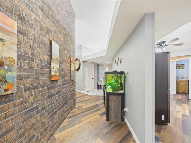 3 Dolphin Lane, Bella Vista, AR 72715