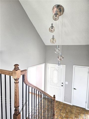 9786 W 101 Terrace, Overland Park, KS 66212