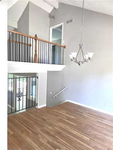 9786 W 101 Terrace, Overland Park, KS 66212